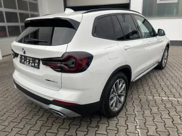 BMW X3 xDrive20d Navi AHK LED HUD HiFi Kamera