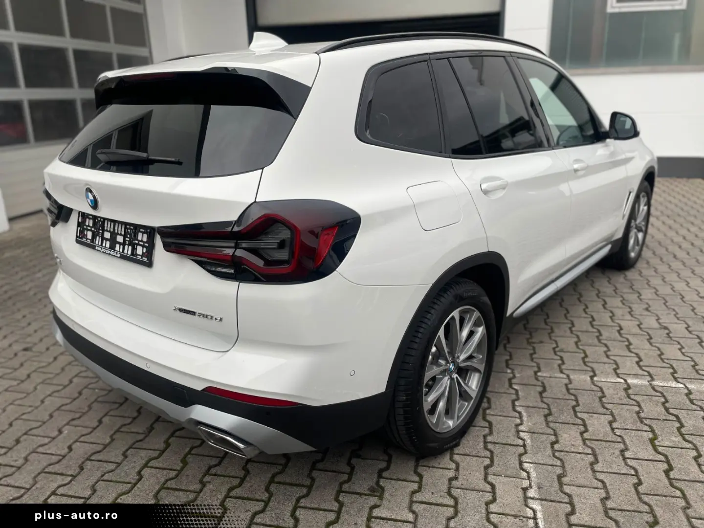 BMW X3 xDrive20d Navi AHK LED HUD HiFi Kamera