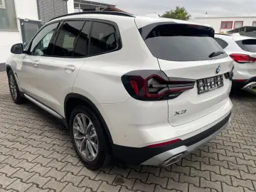 BMW X3 xDrive20d Navi AHK LED HUD HiFi Kamera