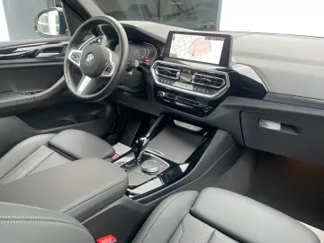 BMW X3 xDrive20d Navi AHK LED HUD HiFi Kamera