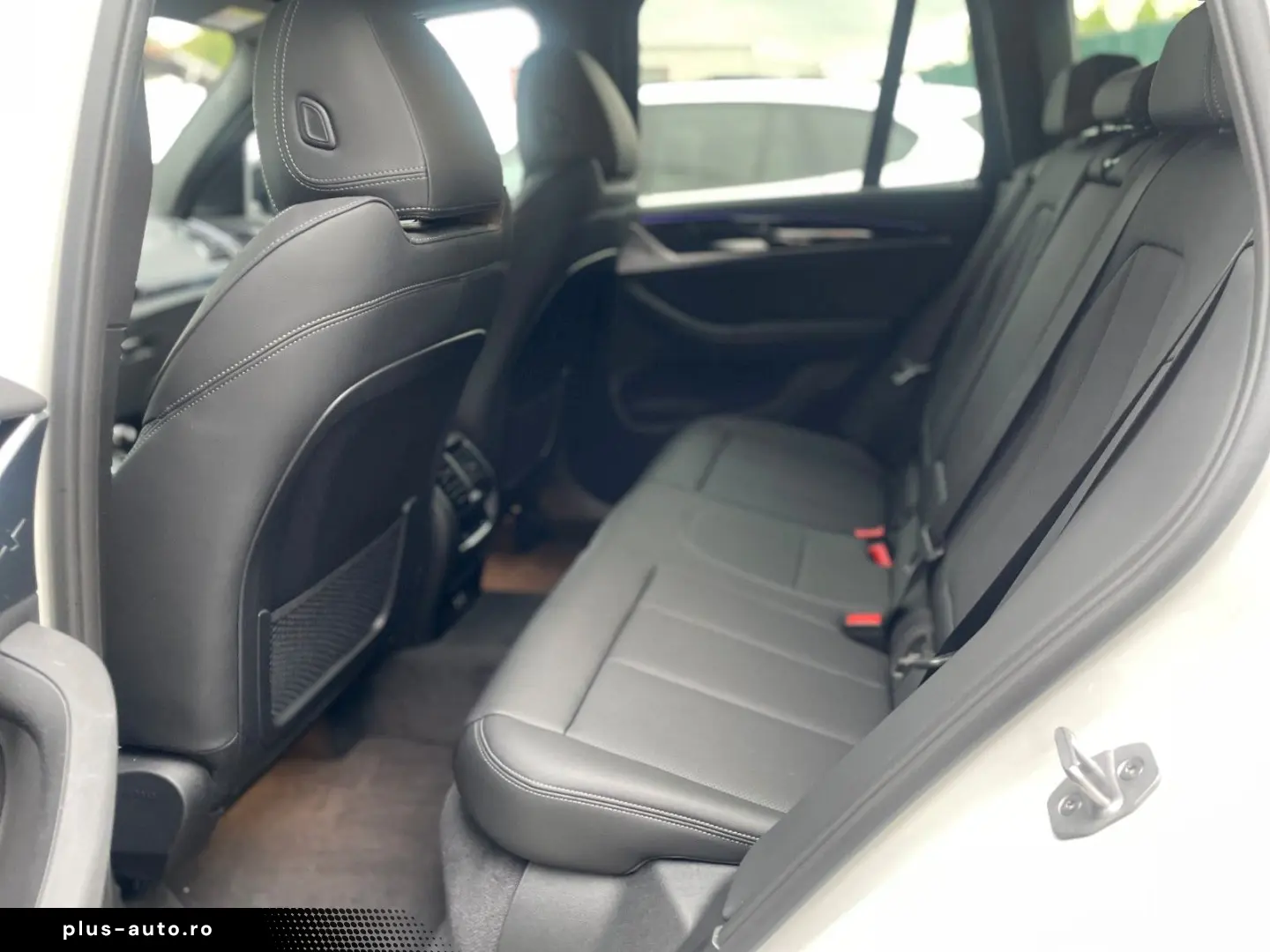 BMW X3 xDrive20d Navi AHK LED HUD HiFi Kamera