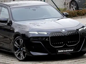 BMW 740d xDrive  M SPORT PRO  ICONIC G  BOWERS & WIL