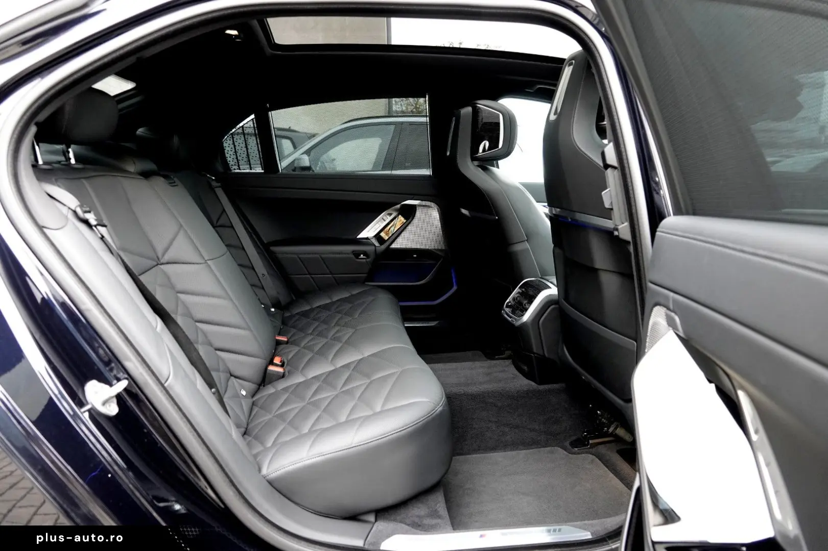 BMW 740d xDrive  M SPORT PRO  ICONIC G  BOWERS & WIL