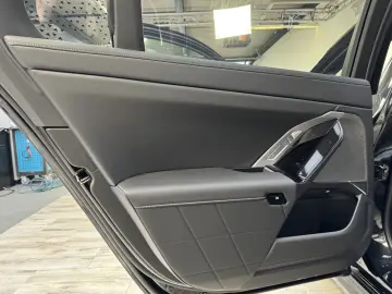 BMW 750e xDrive M Sport Pro AHK ACC 360