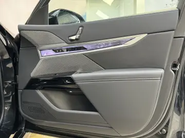 BMW 750e xDrive M Sport Pro AHK ACC 360