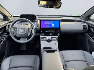 TOYOTA bz4X Comfort  LED AHK ACC CarPlay Wärmepumpe Sma