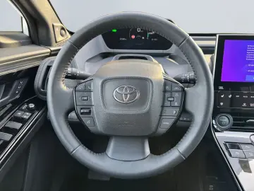 TOYOTA bz4X Comfort  LED AHK ACC CarPlay Wärmepumpe Sma