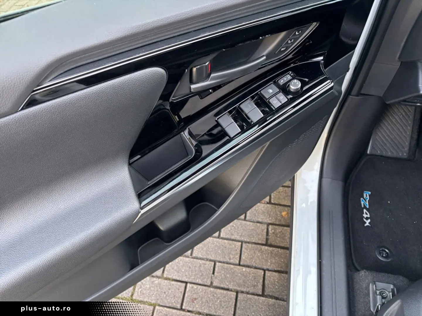 TOYOTA bz4X Comfort  LED AHK ACC CarPlay Wärmepumpe Sma