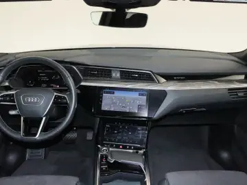 AUDI Q8 e-tron 55 quattro S line MATRIX-LED HUD ACC