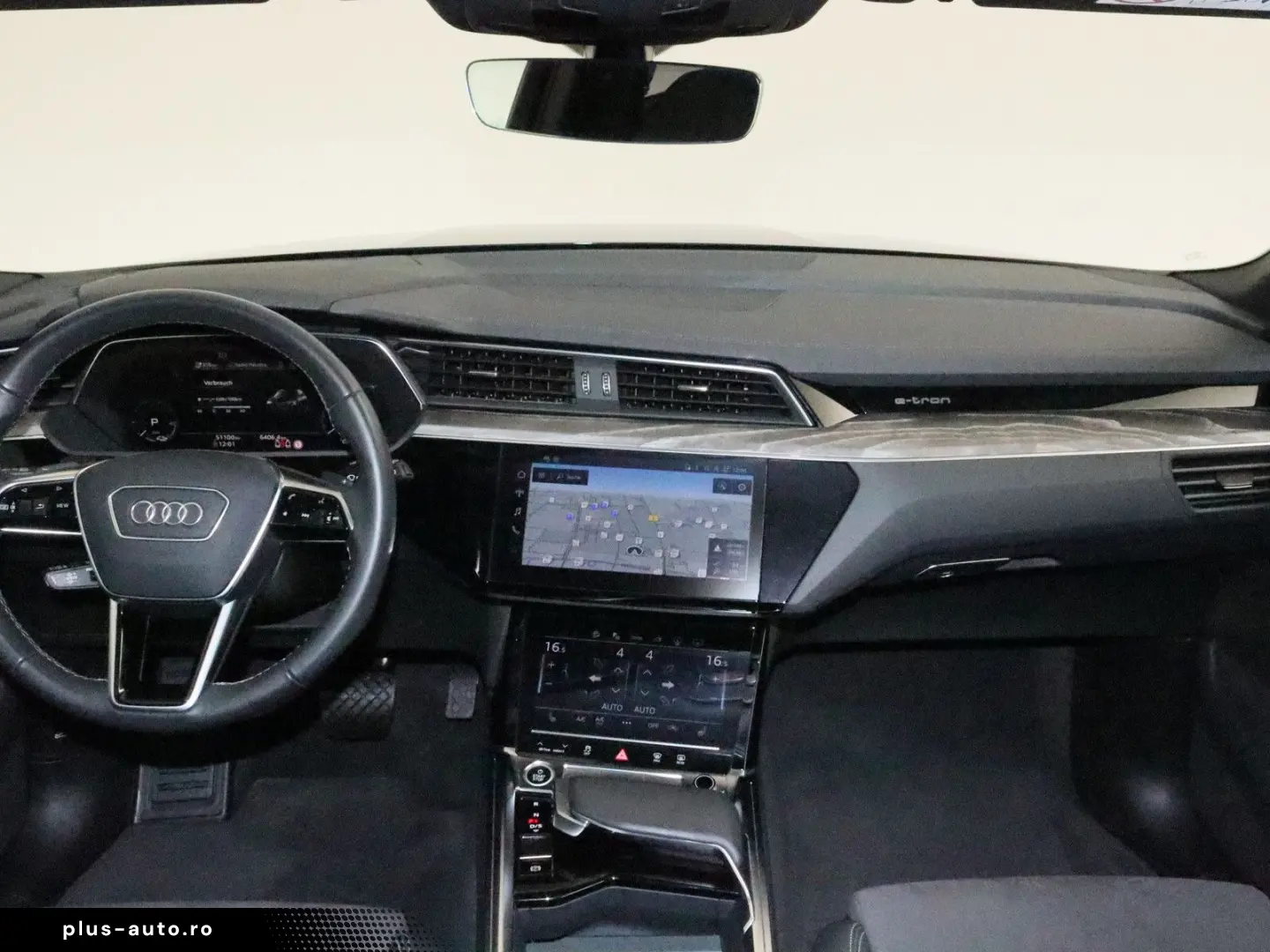 AUDI Q8 e-tron 55 quattro S line MATRIX-LED HUD ACC