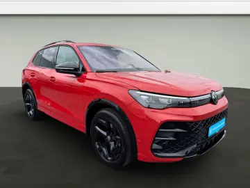 VW Tiguan 2.0 TDI DSG  R-Line Black Style  AHK Pano