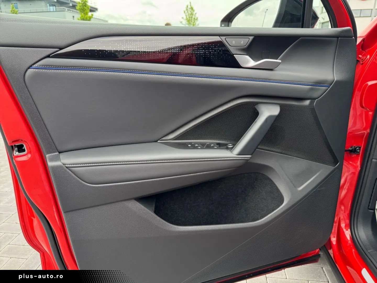 VW Tiguan 2.0 TDI DSG  R-Line Black Style  AHK Pano