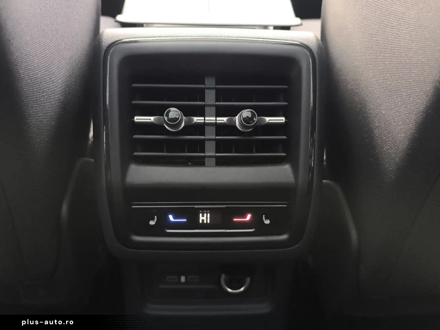 SKODA Kodiaq 2.0 TDI DSG 4x4 Selection HEAD UP PANO NA