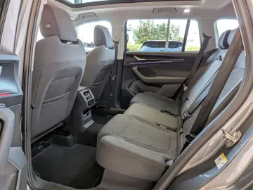 SKODA Kodiaq 2.0 4x4 Selectio Pano Matrix StHz AHK 19