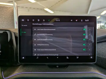 SKODA Kodiaq 2.0 4x4 Selectio Pano Matrix StHz AHK 19