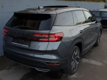 SKODA Kodiaq 1.5 TSI DSG Sportline Pano Navi ACC AHK