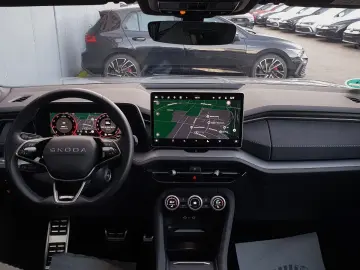 SKODA Kodiaq 1.5 TSI DSG Sportline Pano Navi ACC AHK