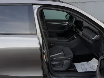 SKODA Kodiaq 1.5 TSI DSG Sportline Pano Navi ACC AHK