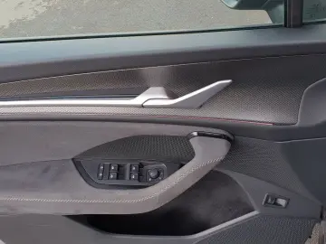 SKODA Kodiaq 1.5 TSI DSG Sportline Pano Navi ACC AHK