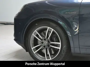 PORSCHE Cayenne Turbo E-Hybrid BHA-Lenkung InnoDrive