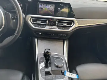 BMW 430 i M-SPORT Autom LED Nackenhzg 19Alu 1.Hd