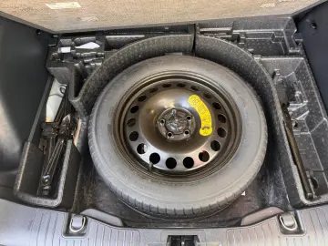 Ford Kuga 2.5 Duratec HEV 190HP TITANIUM CVT