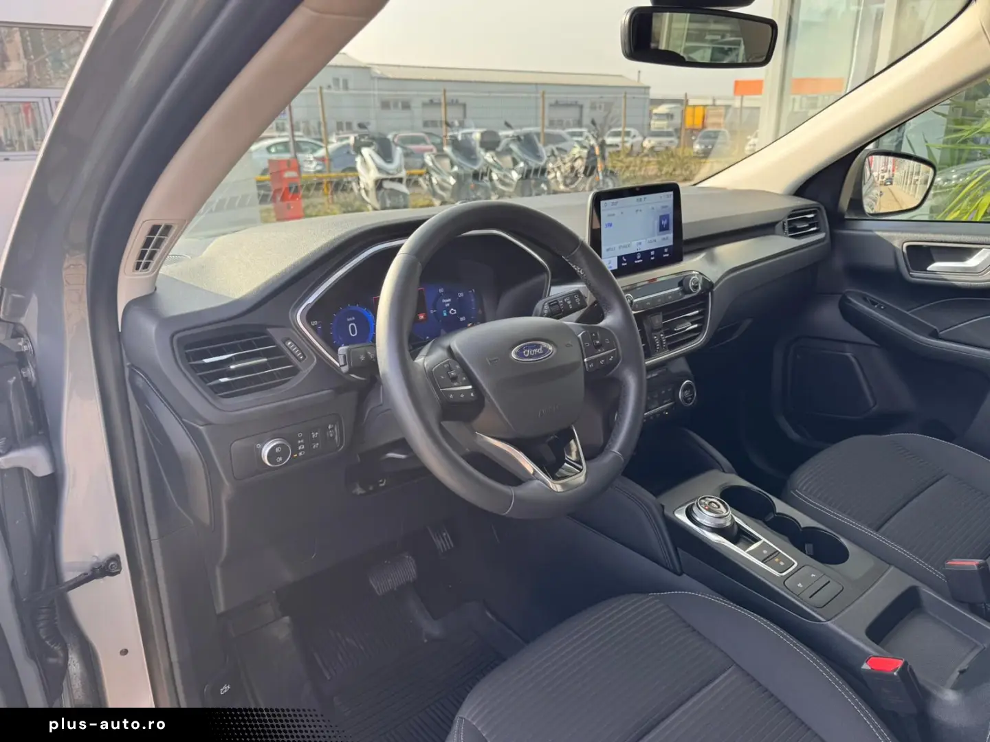 Ford Kuga 2.5 Duratec HEV 190HP TITANIUM CVT