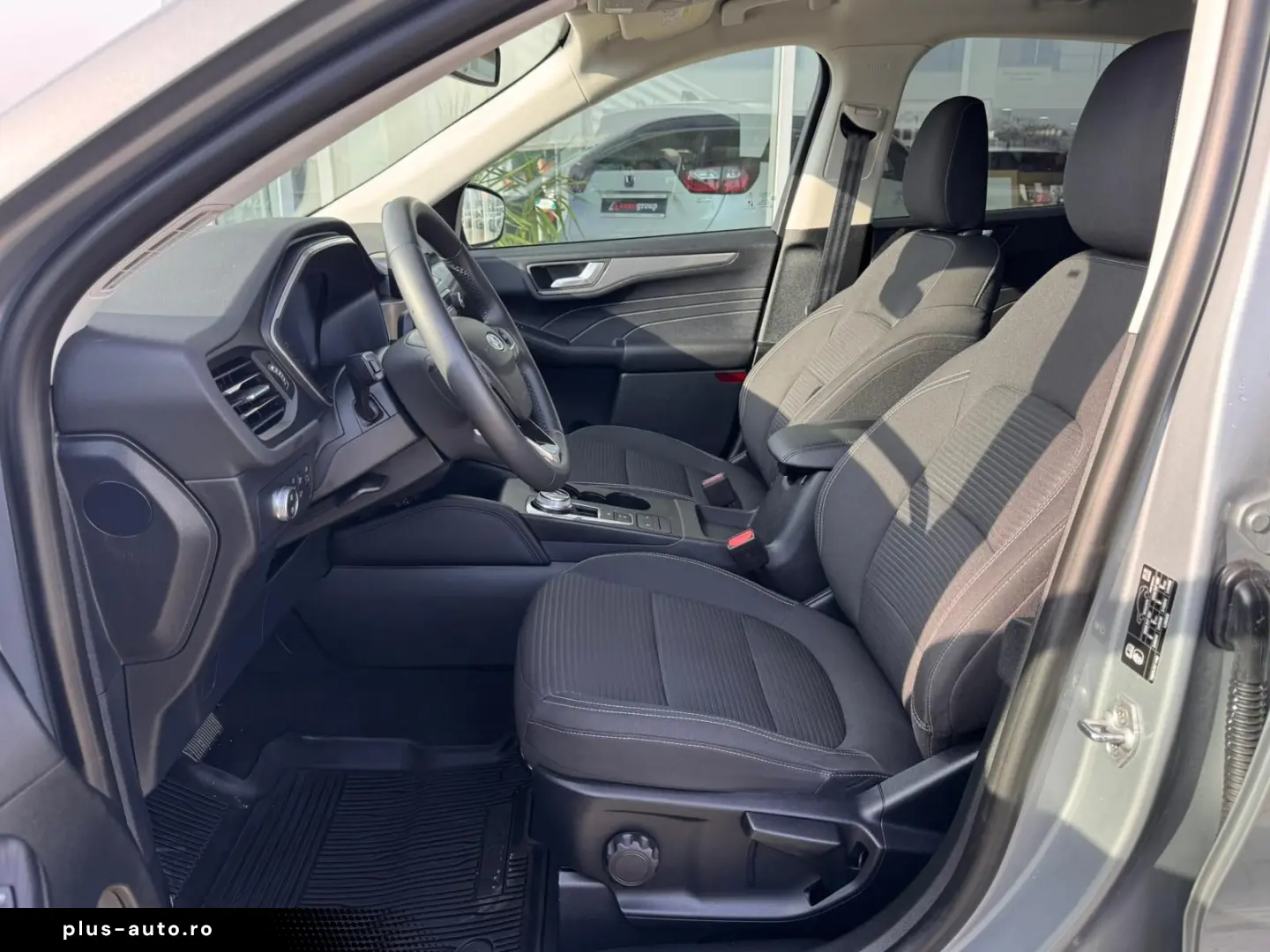 Ford Kuga 2.5 Duratec HEV 190HP TITANIUM CVT