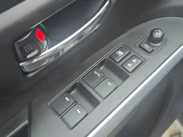 SUZUKI SX4 - 4x4 1.4 Boosterjet 140 CP - Passion