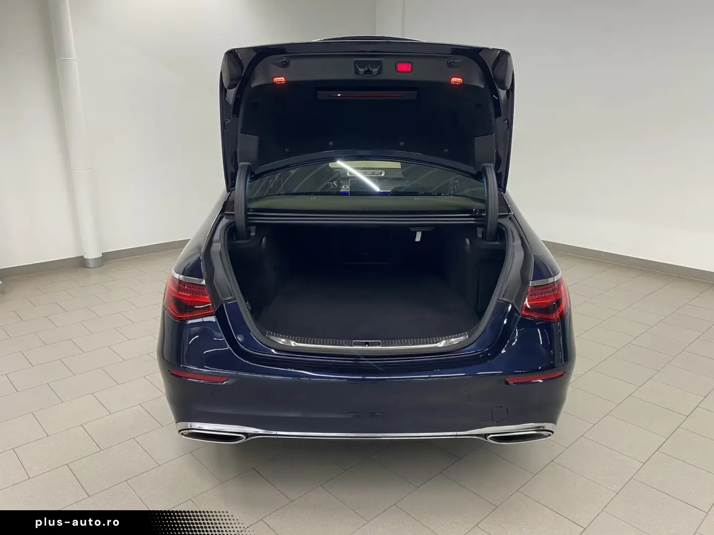 Mercedes-Benz S 580 e 4M DISTRONIC AIRMATIC