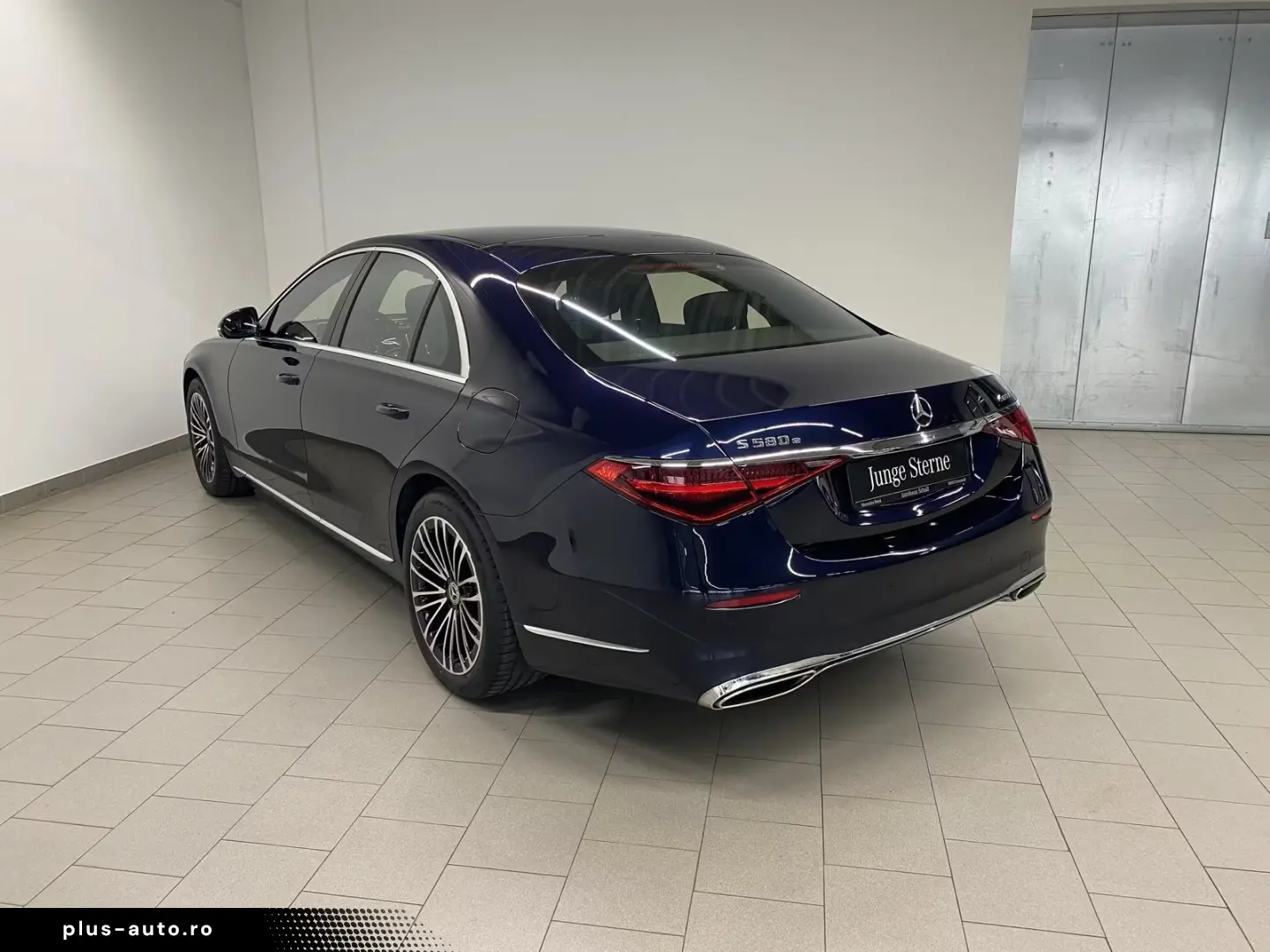 Mercedes-Benz S 580 e 4M DISTRONIC AIRMATIC