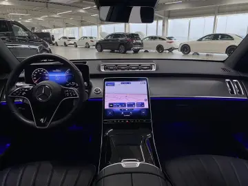 Mercedes-Benz S 580 e 4M DISTRONIC AIRMATIC