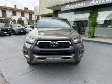 TOYOTA TOYOTA Hilux 2.4 D A T 4WD Double Cab Invincible