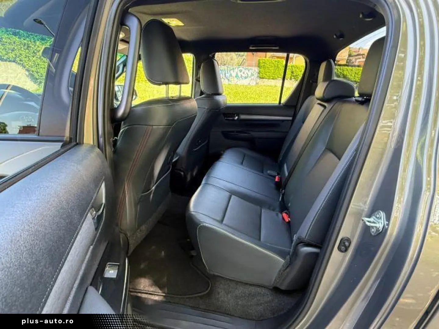 TOYOTA TOYOTA Hilux 2.4 D A T 4WD Double Cab Invincible