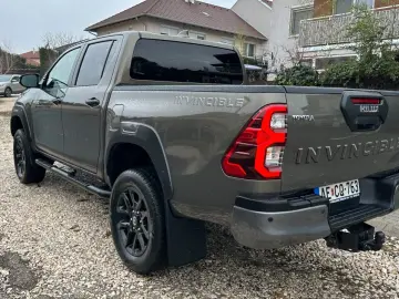 TOYOTA Hilux 2.8 D-4D 4X4 DOUBLE INVINCIBLE NET  47490