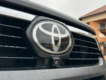 TOYOTA Hilux 2.8 D-4D 4X4 DOUBLE INVINCIBLE NET  47490