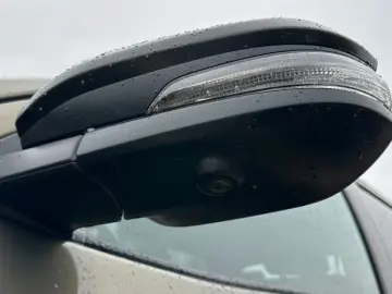 TOYOTA Hilux 2.8 D-4D 4X4 DOUBLE INVINCIBLE NET  47490