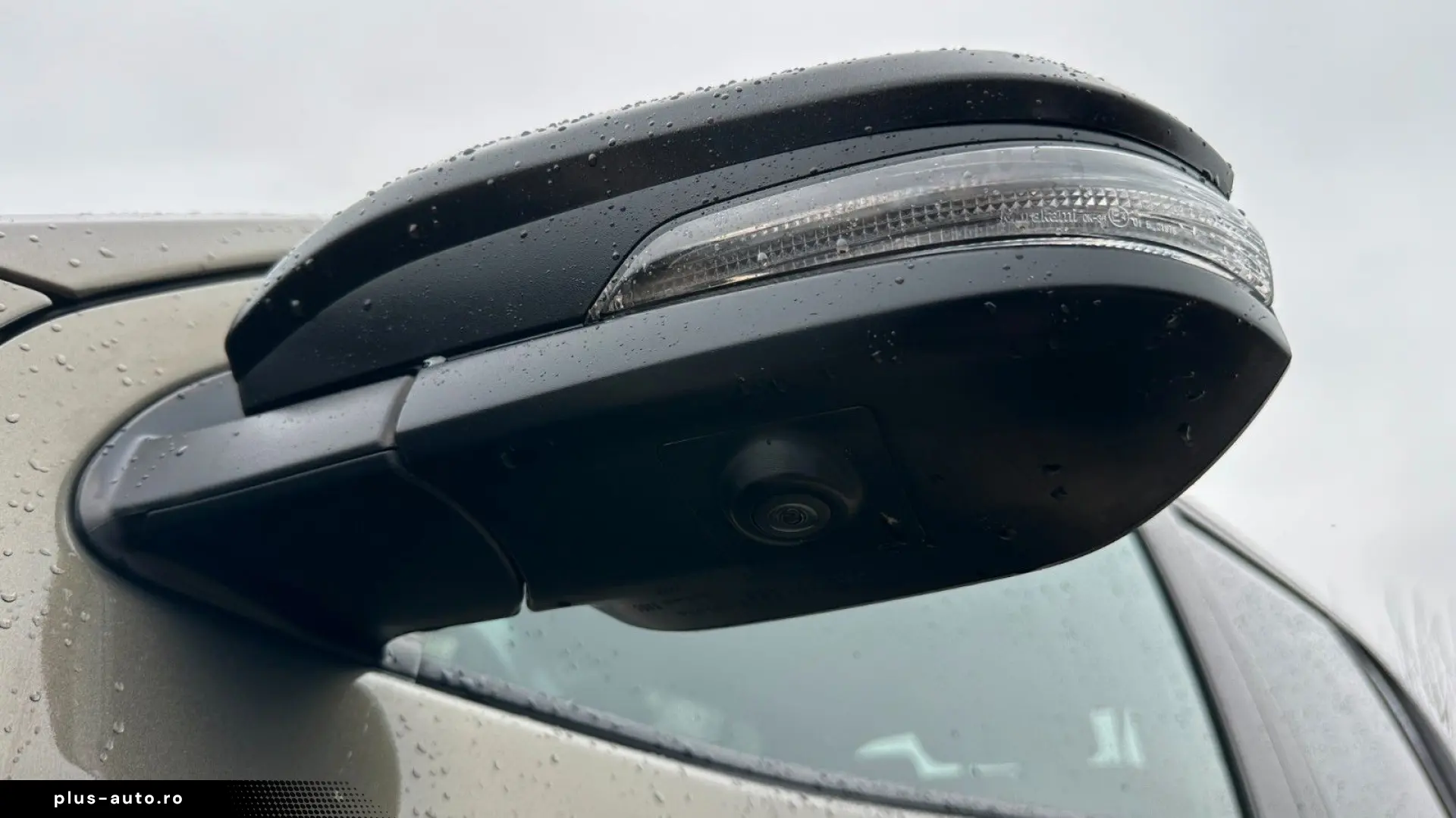 TOYOTA Hilux 2.8 D-4D 4X4 DOUBLE INVINCIBLE NET  47490