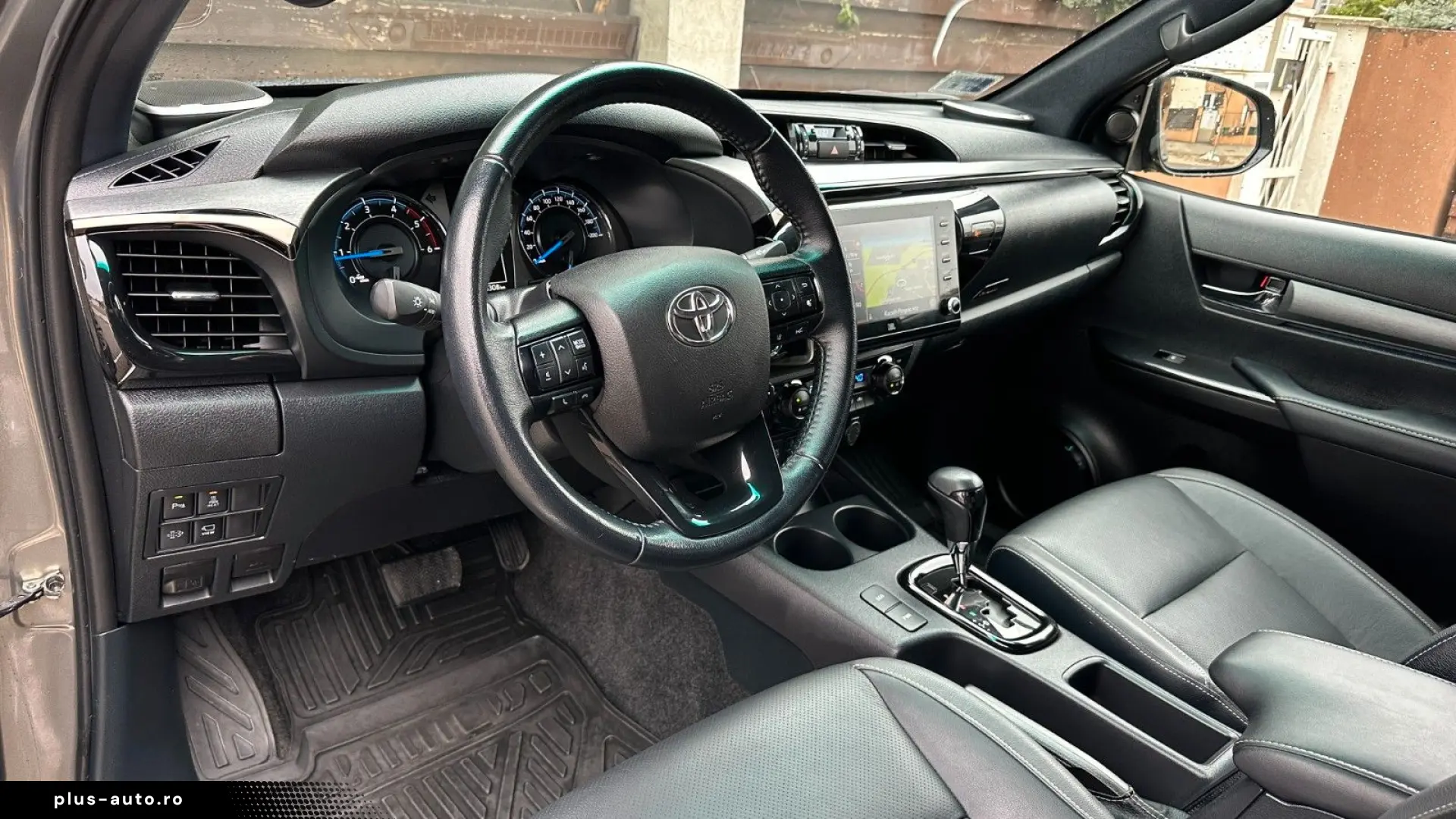 TOYOTA Hilux 2.8 D-4D 4X4 DOUBLE INVINCIBLE NET  47490