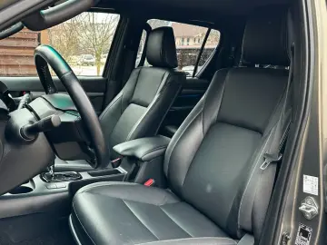 TOYOTA Hilux 2.8 D-4D 4X4 DOUBLE INVINCIBLE NET  47490