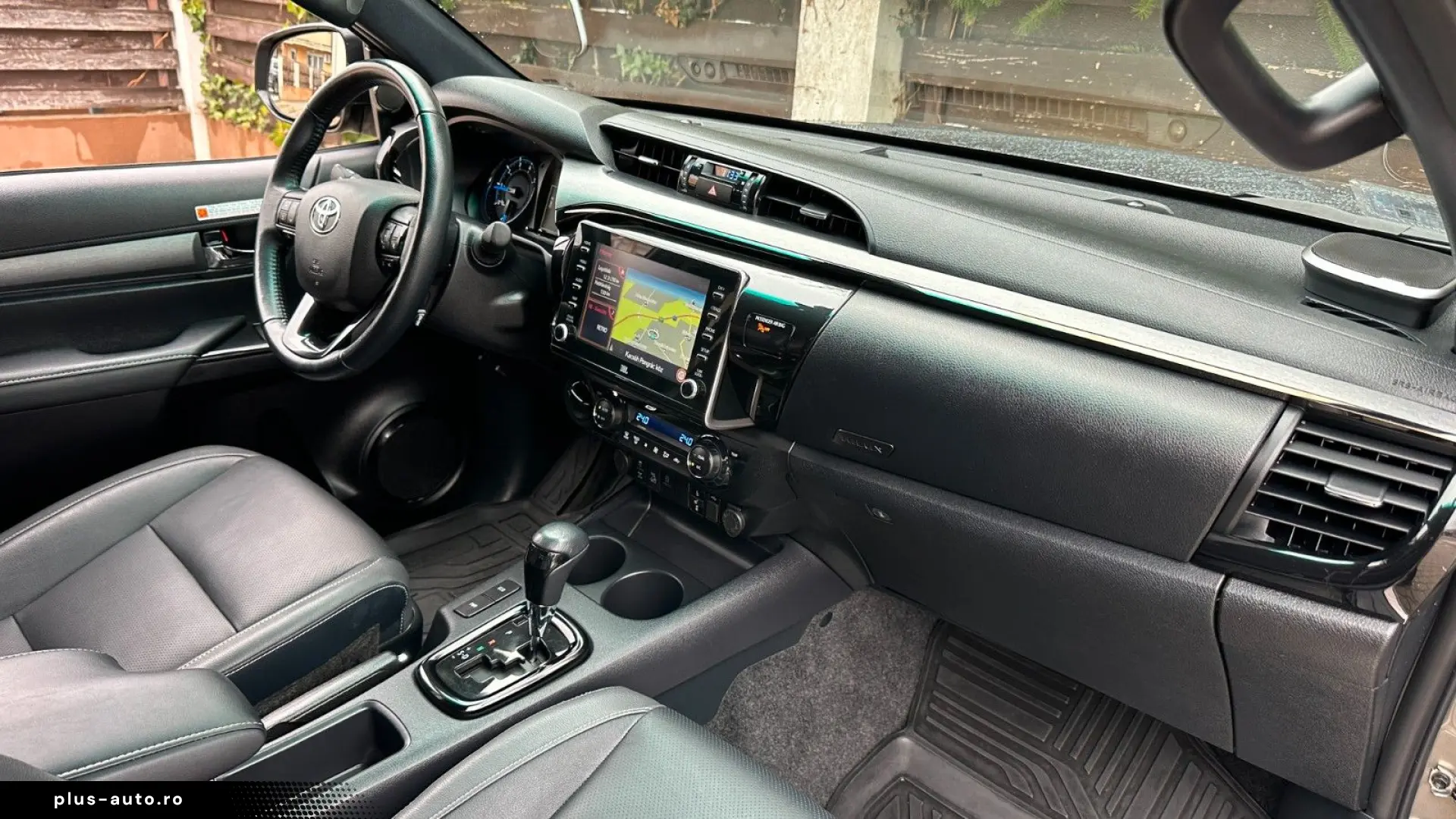 TOYOTA Hilux 2.8 D-4D 4X4 DOUBLE INVINCIBLE NET  47490