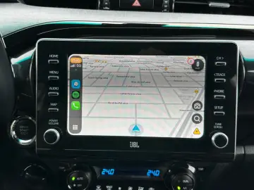 TOYOTA Hilux 2.8 D-4D 4X4 DOUBLE INVINCIBLE NET  47490