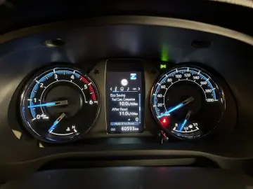 TOYOTA HiLux 4x4 Double Cab Autm. Invincible