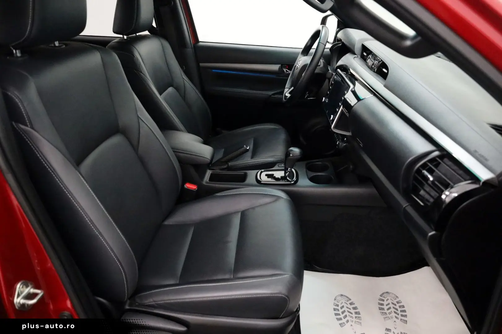 TOYOTA Hilux Invincible ACC Rollo el.AHK Garantie 2028