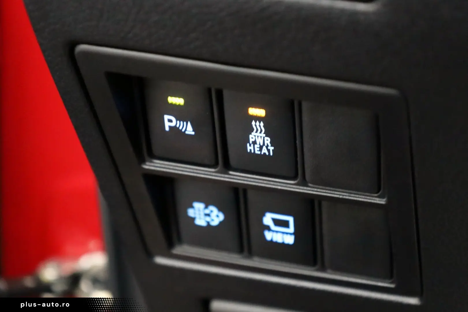 TOYOTA Hilux Invincible ACC Rollo el.AHK Garantie 2028