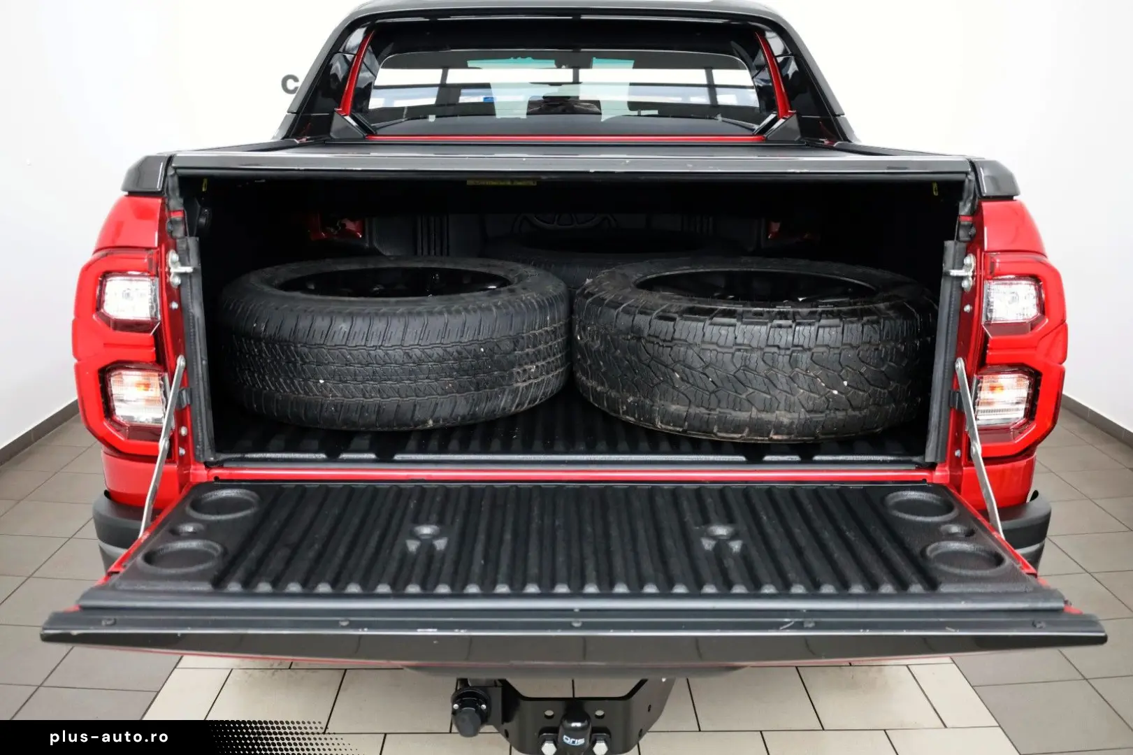 TOYOTA Hilux Invincible ACC Rollo el.AHK Garantie 2028