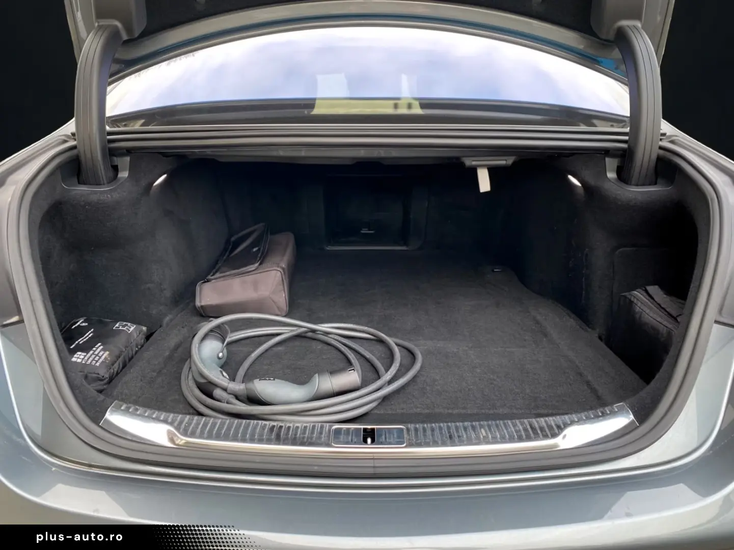 Mercedes-Benz S 580 e LANG AMG-LINE 360 KAMERA