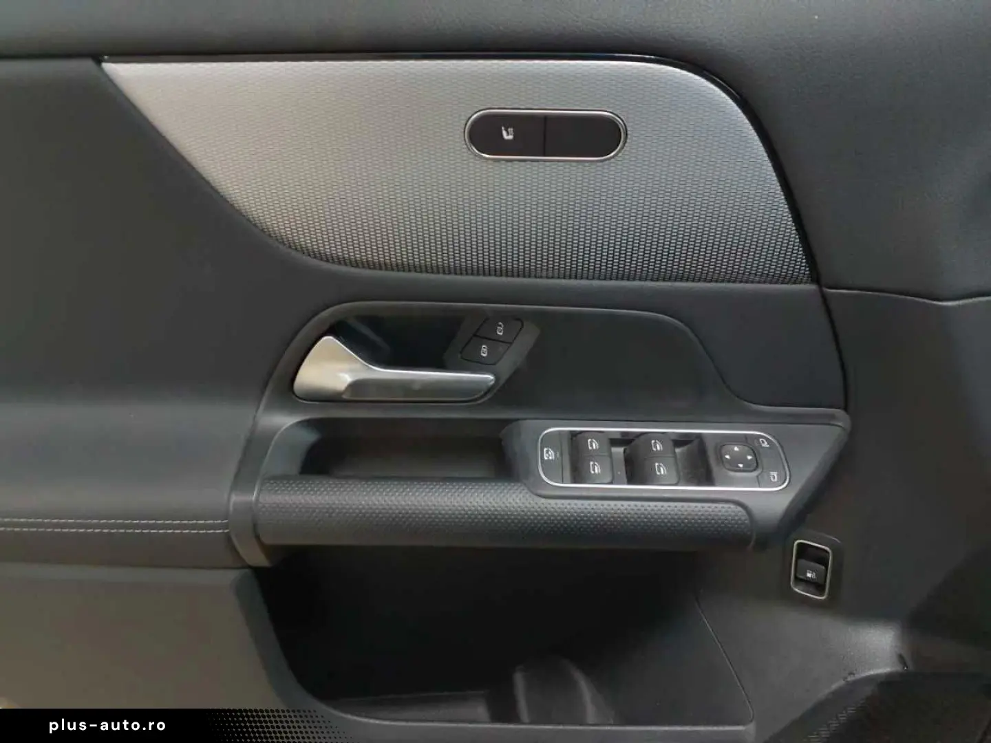 MERCEDES-BENZ GLA 250 e 8G-DCT Style BusiP LED SHZ