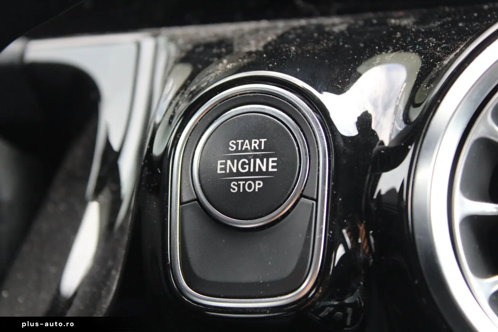 MERCEDES-BENZ GLA 250 e Style  AHK LED KAMERA AMBIENTEB.