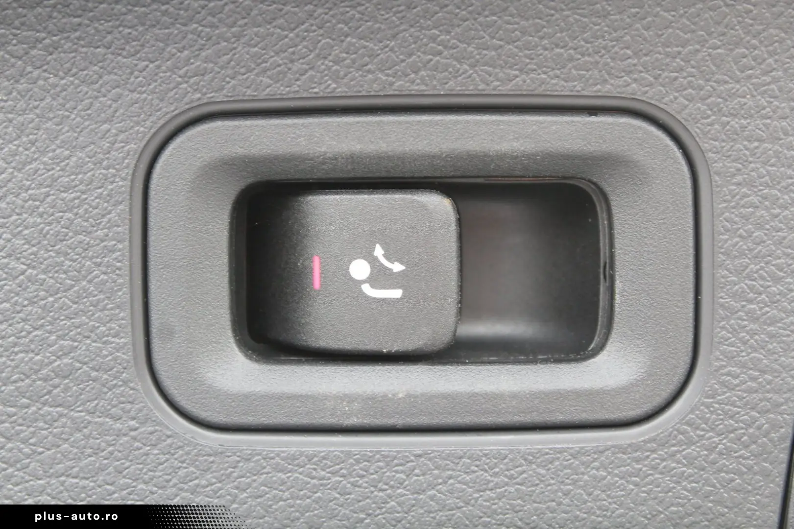 MERCEDES-BENZ GLA 250 e Style  AHK LED KAMERA AMBIENTEB.